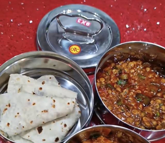 Spice Emporium Gram dhall with Brinjal Recipe by Priasha Pillay